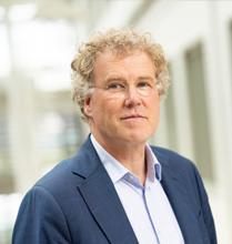 Prof. Leonard van den Berg